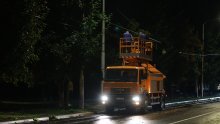Oluja poharala Osijek; stali tramvaji, nestalo struje, srušena stabla, odletjeli krovovi...