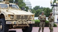 Vojska u Washingtonu počela nositi oružje: Trump najavio Nacionalnu gardu još jednom gradu
