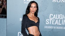 Zoë Kravitz opet ukrala show: Na premijeri otkrila isklesane trbušnjake