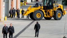 Caterpillar podigao prognozu troškova carina