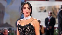 Pratili su je mnogi pogledi: Georgina Rodriguez u čipkastom izdanju izazvala pomutnju