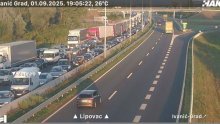 Teška nesreća na A3, poginuo motociklist. Promet prekinut, nastala kolona