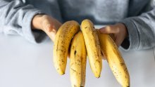 Trik koji spašava banane: Jedan potez - tjedan dana dulje svježe