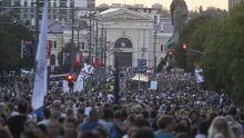 'Srednjoškolci pamte': Komemorativne šetnje diljem Srbije povodom deset mjeseci od tragedije