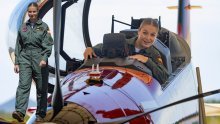 Filmske scene buduće kraljice: Ovako bi izgledao 'Top Gun' da je Maverick žensko