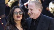 Fotografija koja je zapalila društvene mreže: Salma Hayek u bikiniju proslavila 59. rođendan