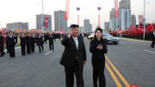 Potencijalna nasljednica; kći Kim Jong-una s tatom otišla na prvo putovanje u inozemstvo