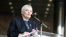 Bivša ravnateljica NSK službenom karticom plaća privatne ručkove, pisala prekovremene...
