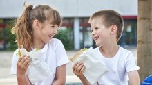 Bez stresa do užine: Ovo je 5 međuobroka koje klinci vole, a vi lako pripremate