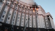 Krvava noć u Kijevu: Prvi puta od početka rata pogođena zgrada vlade u Kijevu. U napadu poginulo dijete