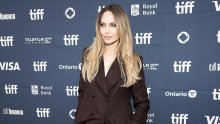 Angelina Jolie ostavlja bez daha u još jednom sjajnom stajlingu, ali svi govore samo o njenoj pozi