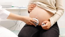Oglasila se Komora primalja: Austrijska primalja nije licencirana za rad u Hrvatskoj