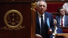 Bayrou predao ostavku Macronu koji brzo mora izabrati novog premijera