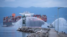 Terminal počeo s radom: Na Rijeka Gateway uplovio prvi komercijalni kontejnerski brod