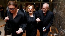Sve je dirnula: Tereza se uz pomoć prijatelja došla oprostiti od voljene Gabi Novak