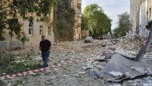 Požar u velikoj rafineriji nafte nakon napada Ukrajine dronom: Ostaci oborene letjelice pali na tlo