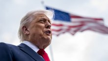 Trump s Melanijom putuje u Britaniju: 'Volim kralja Charlesa'
