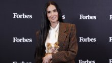 Demi Moore vraća se elegantnim odijelima za jesen, a zna i kako ih nositi