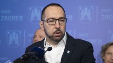 Druga strana Tomislava Tomaševića: Pokazao kako se zabavlja s majkom Ivankom