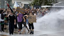 Francuska pod opsadom: Više od tisuću prosvjednika, desetine uhićenih