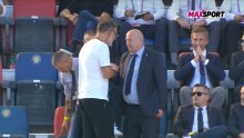 Bilić prošetao ispred Dinamove delegacije; pogledajte pozdrav s Bobanom, Zajecom...