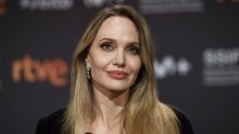 Angelina Jolie optužila Pitta da joj je posudio novac uz kamate, od njega traži 33 tisuće dolara