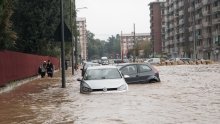 VIDEO Olujno nevrijeme poplavilo ceste na sjeveru Italije