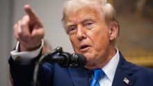 Trump objavio da paracetamol uzrokuje autizam; Krenuo i u obračun s Antifom