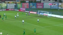 Pogledajte kako je igrač Koprivnice razornim udarcem nokautirao golmana Hajduka; Siliću se ukazivala pomoć