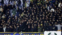 Među Fenerovim navijačima pristalice srpskog kluba, ali i jedan u majici splitskog Hajduka
