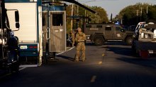 Veteran vozilom uletio u crkvu, jurišnom puškom ubio nekoliko ljudi i zapalio crkvu