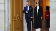 Ovako efektne cipele dugo nismo vidjeli: Lijepa kraljica u njima je dočekala Andreja Plenkovića