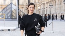 Ove čizme nikad ne izlaze iz mode, a to je dokazala i slavna brineta