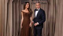 Smeđa je nova crna: Amal Clooney u najljepšoj haljini ove sezone
