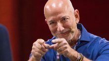 Jeff Bezos: 'Cijene tvrtki vezanih uz AI su prenapuhane, ali to ne mora biti loše'