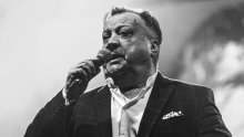 U 72. godini života preminuo Halid Bešlić