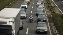 HAK: Magla smanjuje vidljivost, kolnici skliski u većem dijelu zemlje