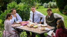 Retro čarolija na RTL-u: Fotografije sa seta otkrivaju ton nove serije