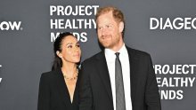 Meghan Markle u ovom odijelu izgleda tako moćno, a uskladila se i s Harryjem