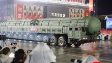 FOTO Kim Jong Un pokazao najmoćniji nuklearni sustav: Raketa leti pet puta brže od zvuka!