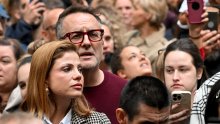 Nisu krili emocije: Tarik i Lejla Filipović s vidnom tugom na licima odali počast Halidu