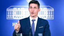 Troskot: Vlada predlaže alibi za uvođenje masovnog nadzora građana putem Porezne uprave