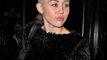 Pogledajte novu Mileyinu frizuru!