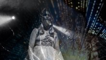 Tannu Tuwa promovira electro future punk debi u Petom kupeu, pridružuje im se vokalistica Desideria