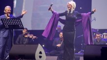 Pogledajte u kakvom je izdanju Maja Šuput nastupila kao gošća Miroslava Ilića u Areni