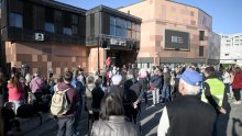 FOTO U Dubravi održan prosvjed roditelja: 'Nasilnici i dalje haraju kvartom'
