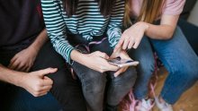 EU želi zaštititi djecu na internetu, no članice se ne mogu usuglasiti oko ova tri pitanja
