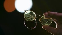Lennonove naočale i Jacksonov šešir na dražbi: 'Vraćaju nas u sretnija vremena'