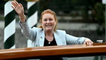 Evo kako se točno mijenja život Sarah Ferguson nakon gubitka svih titula
