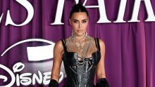Koža, lanci i mnoštvo volana: Kim Kardashian ukrala show u gotičkom izdanju